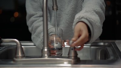 Benih Sehat, Air Segar: Mengungkap Keajaiban Reverse Osmosis (RO)!